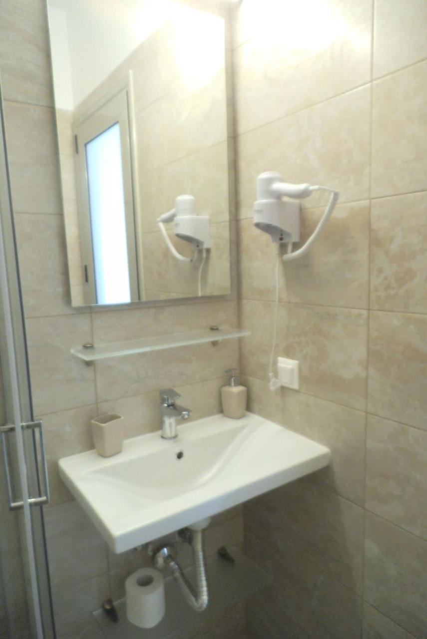 Finikas Garden Beach Resort Nikiti Nikiti (Sithonia) Exterior foto