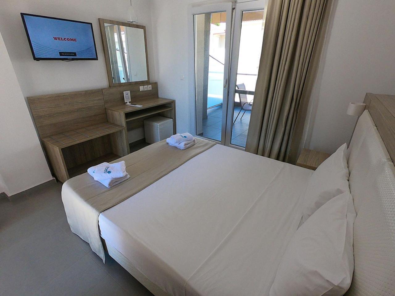 Finikas Garden Beach Resort Nikiti Nikiti (Sithonia) Exterior foto