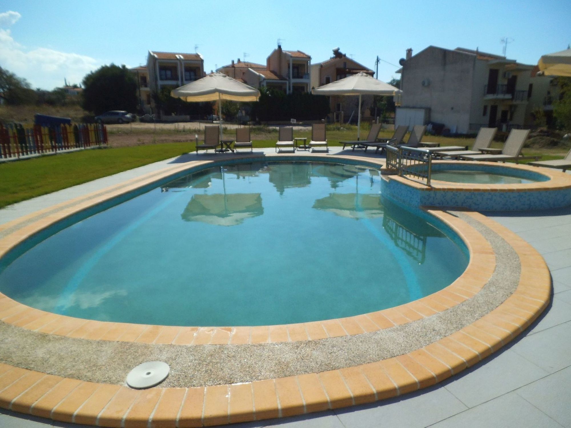 Finikas Garden Beach Resort Nikiti Nikiti (Sithonia) Exterior foto